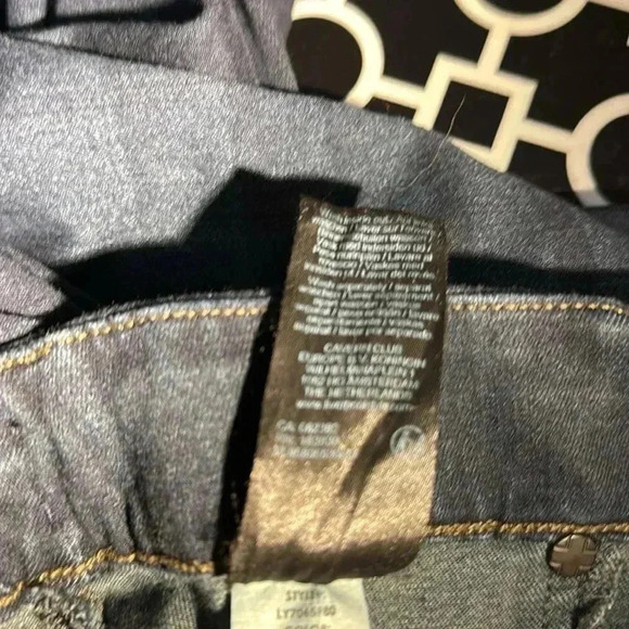 18 W Ankle/crop Liverpool Pull-on Jeggings in Black - Picture 12 of 12